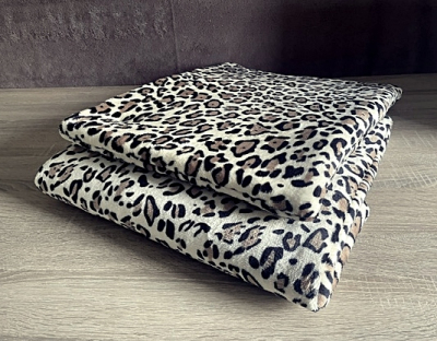 Wellnessdecke de Luxe Leo hell 50x40 cm