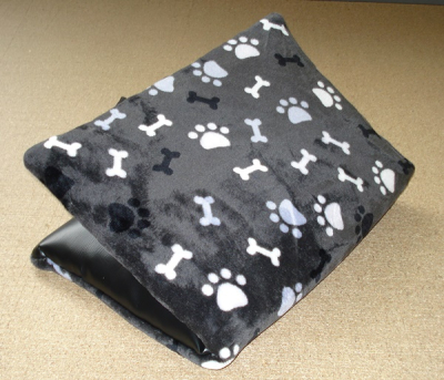 Reiseliege 70x50 cm Pfote schwarz