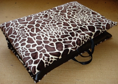 Reiseliege 100x70 cm Wellness-Fleece Giraffe